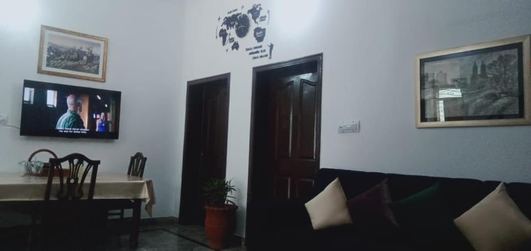 Family Guest House Lahore Near Airport Dış mekan fotoğraf